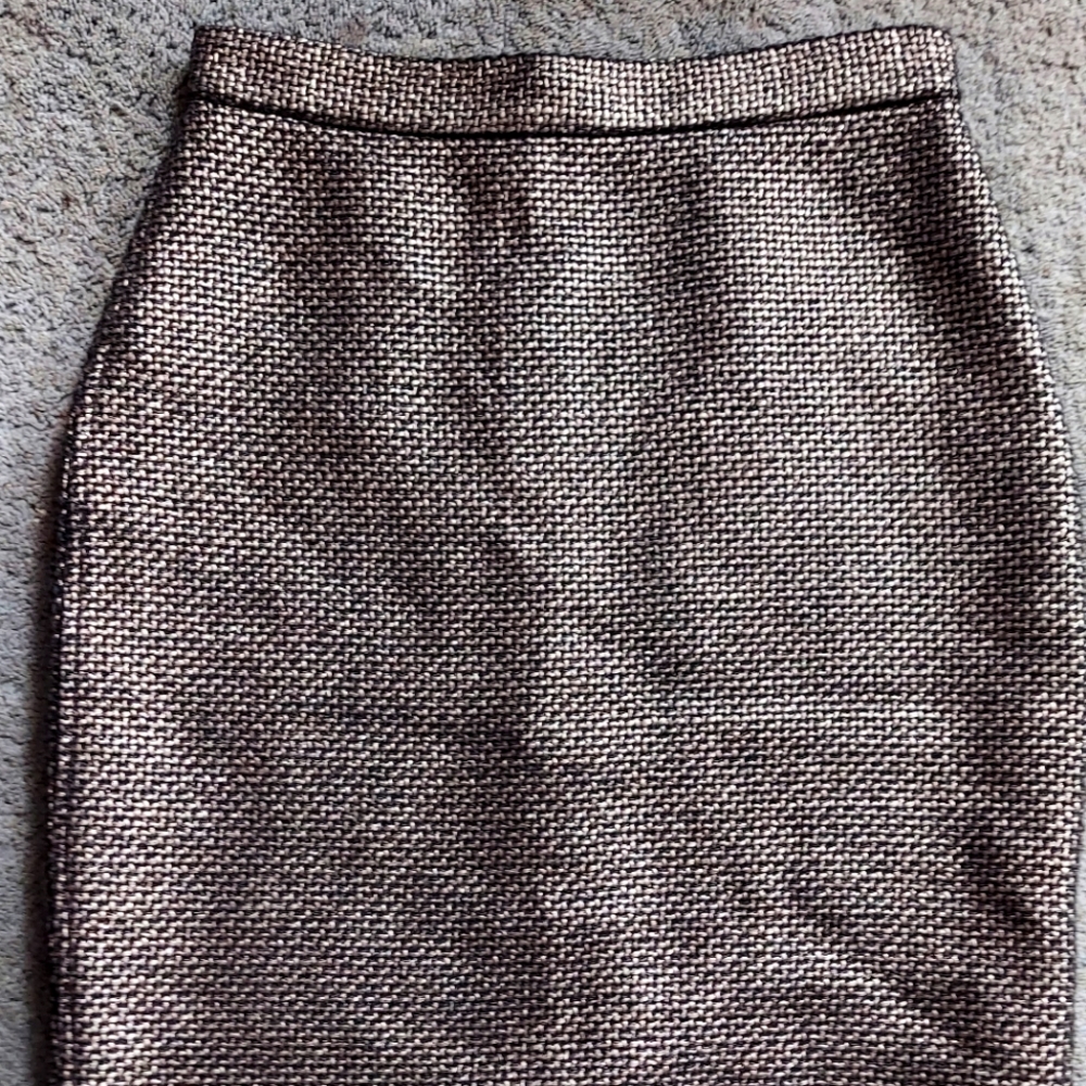 Size 2 banana republic metallic tweed skirt